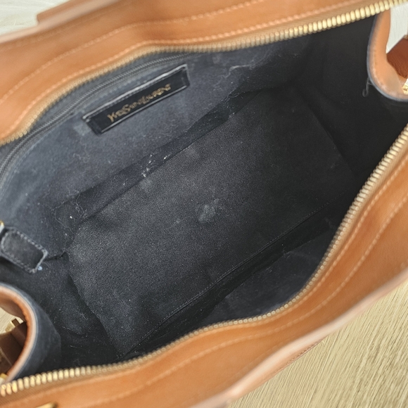 SOLD⚠️ Authentic Yves Saint Laurent Cabas chyc - Picture 12 of 17